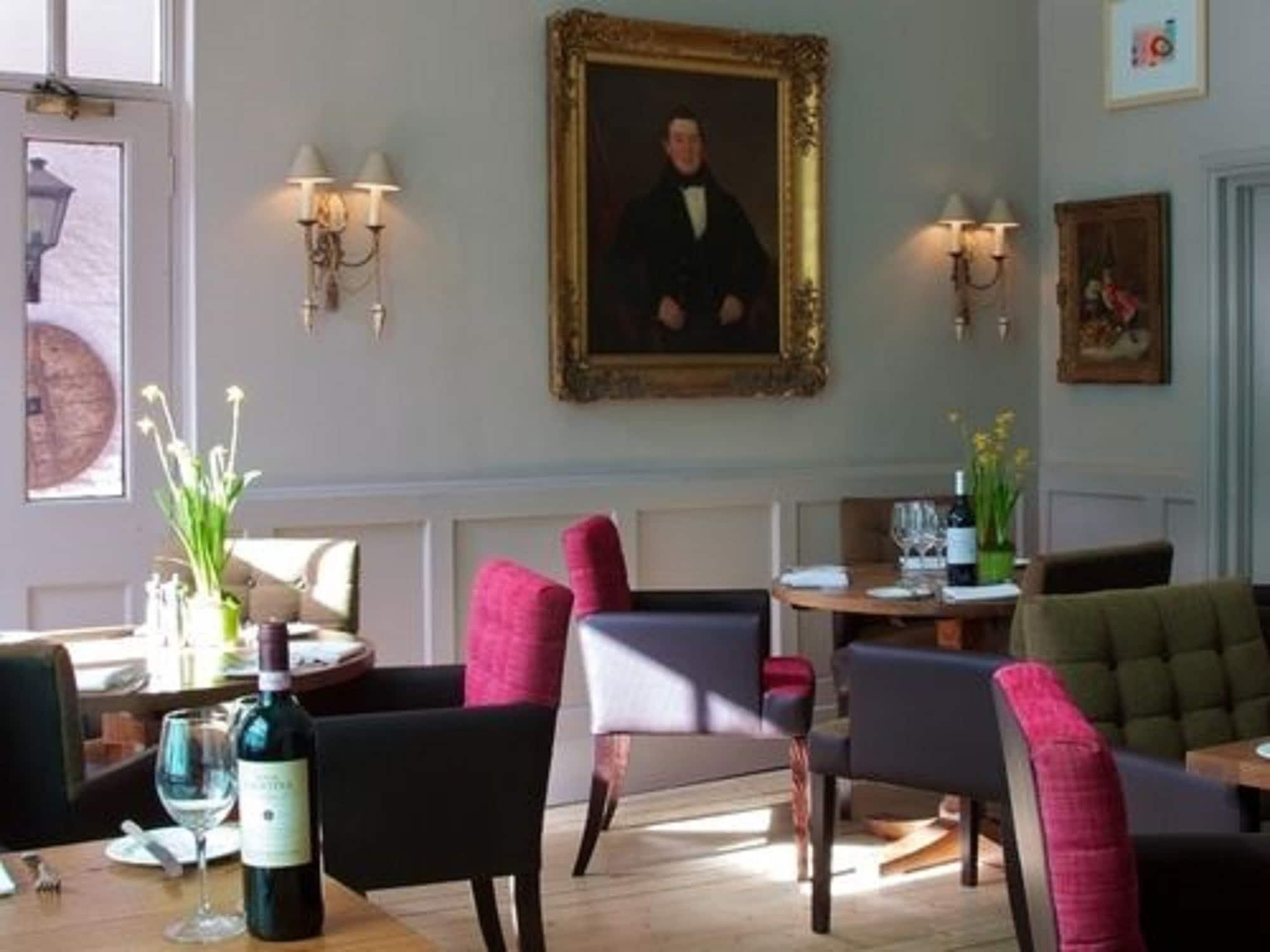 The Feathers Hotel Woodstock Extérieur photo